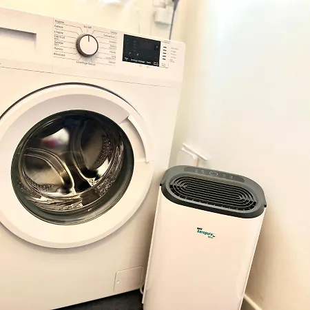 Blaxej, Nel Cuore Di Verona, Moderno Ed Elegante, 4 Posti Letto, Wi-fi, Self Check In Apartment *